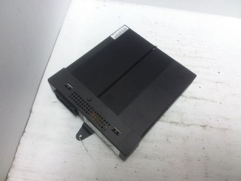 Harmon Kardon Amplifier 2004 BMW 330CI 651208380068