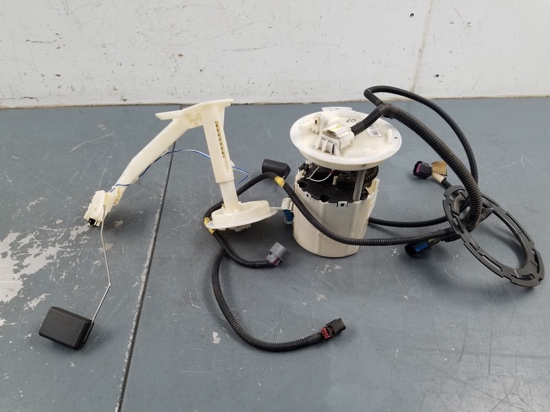 2012 10 11 13 14 15 Chevy Camaro SS Fuel Pump / Sending Unit #6810 S4