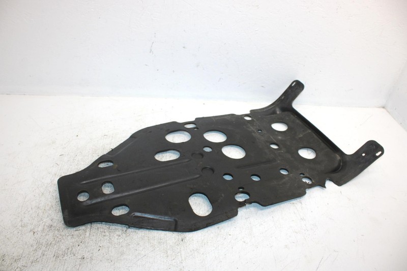 2001 Polaris Magnum 325 Oem Center Skid Plate 5435005 5433435 AP30