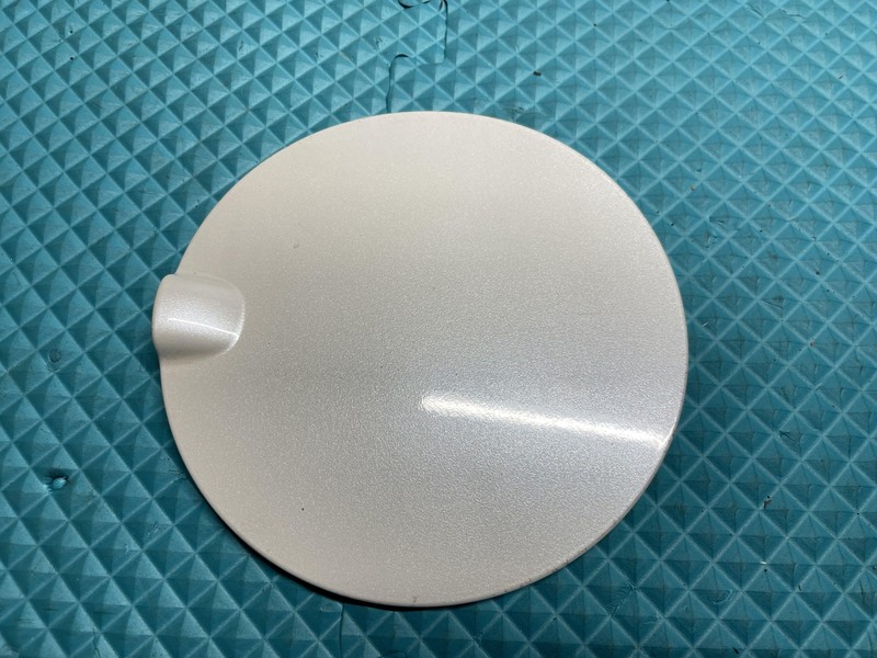 10-12 Ford Fusion Fuel Gas Tank Door White (UG)