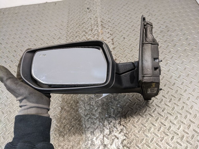 Driver Side View Mirror With Turn Signal Integral Fits 16-18 MALIBU 1183810
