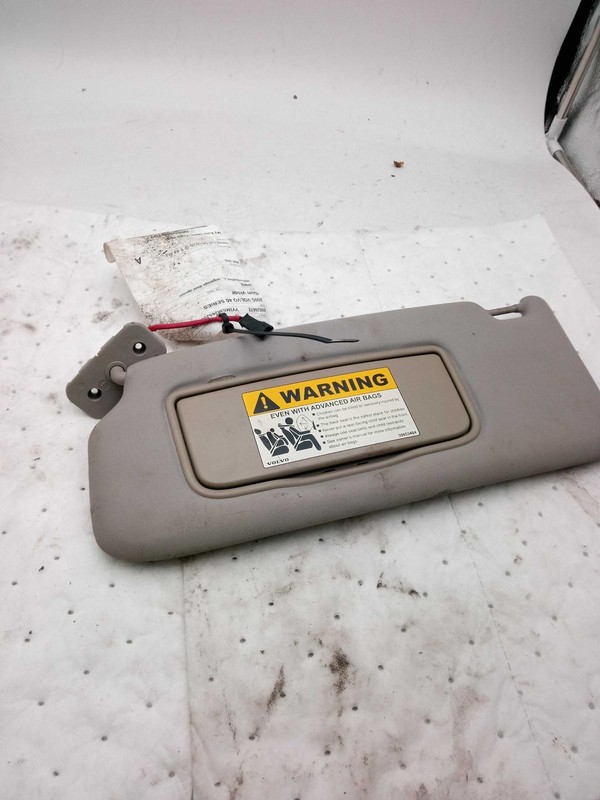 Used Left Sun Visor fits: 2005 Volvo 40 SERIES w/illumination L. w/garage door o