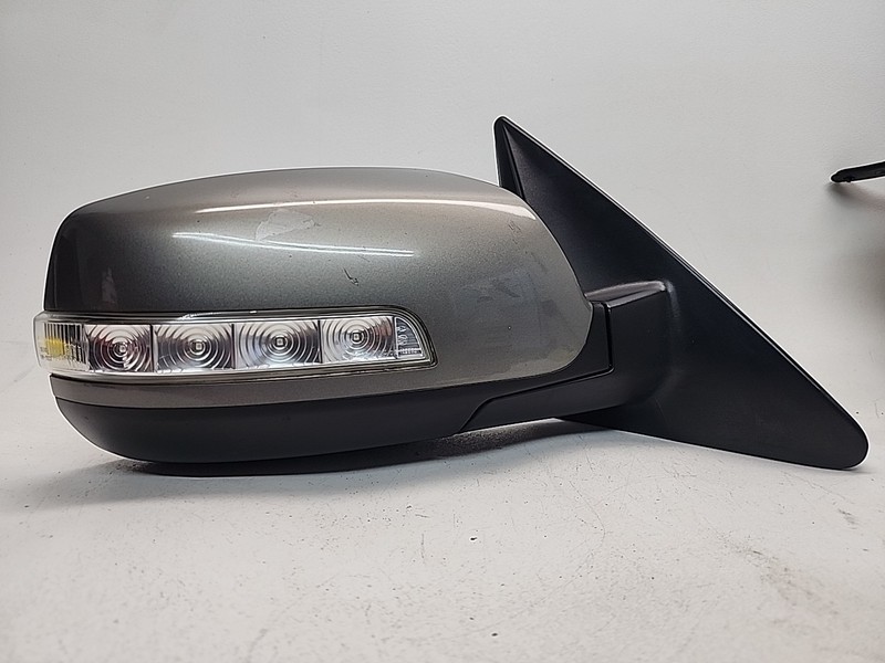 KIA SORENTO Front Right RH Door Mirror Side View Blind Spot OEM 2014 2015 Heated