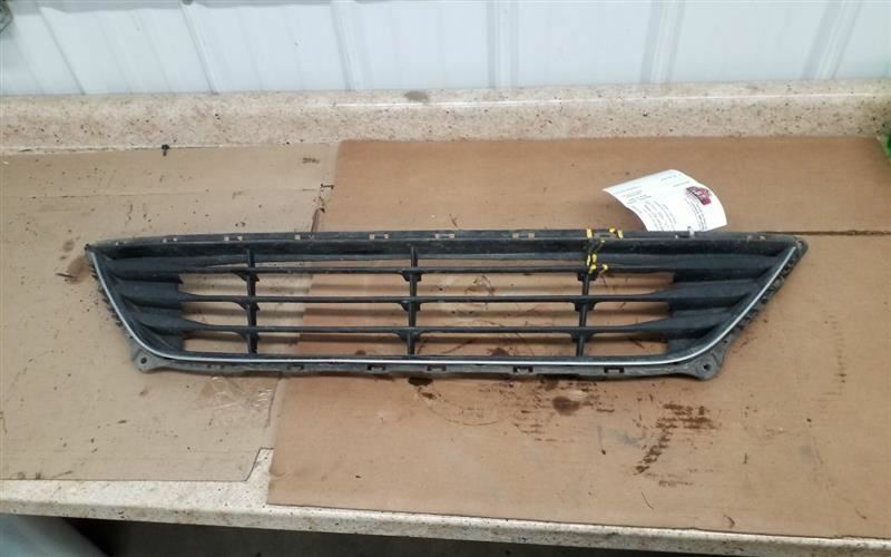Grille Sedan Center Lower Bright Chrome Fits 14-16 ELANTRA 217912