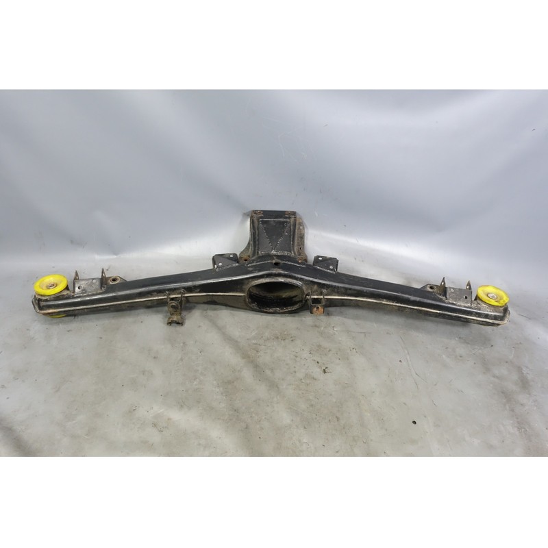 Modified 1983-1988 BMW E28 5-Series E24 Factory Rear Subframe Axle Carrier Cross