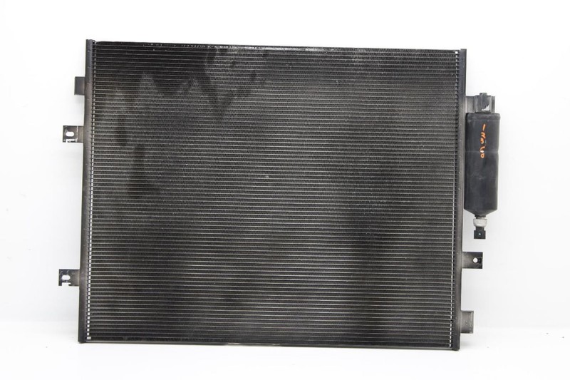 17-21 Nissan TITAN Platinum Ac Condenser Assembly