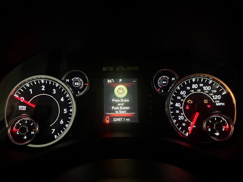 ✅2019-2025 RAM 1500 5th Gen INSTRUMENT PANEL CLUSTER / SPEEDOMETER 32K miles OEM