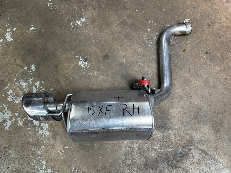 13-15 JAGUAR XF 3.0L REAR RIGHT PASSENGER SIDE EXHAUST MUFFLER W/ PIPE OEM