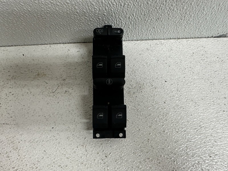 2000-2004 VW Jetta Left Front Driver Master Power Window Lock Switch Oem