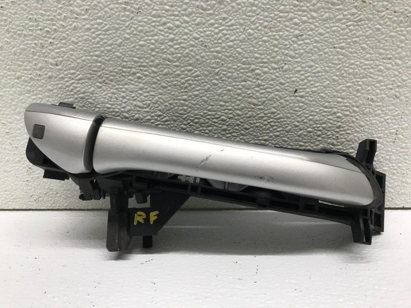 00-06 Mercedes W215 S500 Front Right Passenger Exterior Door Handle OEM Silver