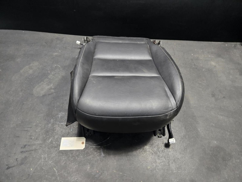 Front Left Seat Lower Cushion w/ Frame 2019 Infiniti QX50 2020 2021