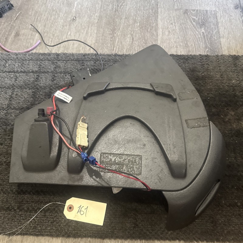 Volvo GENUINE OEM CB TRAY W/CUP HOLDER NOS- P/N 20524494