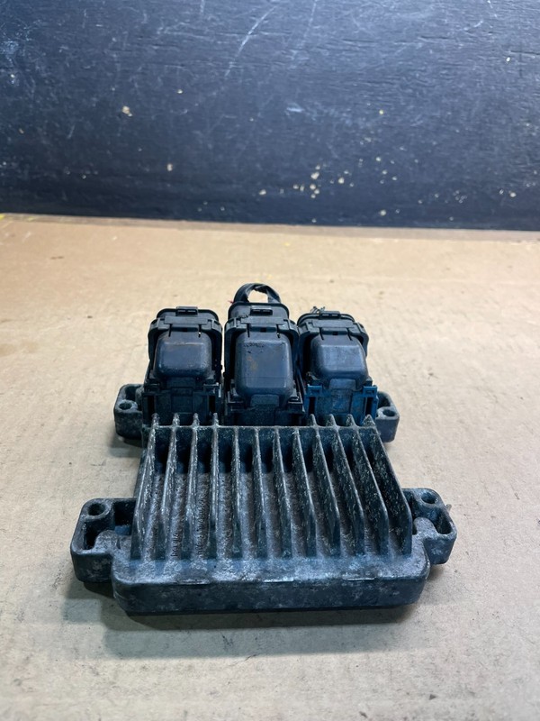 2006 Chevrolet Trailblazer Engine Control Unit Module ECM ECU z2302 DG