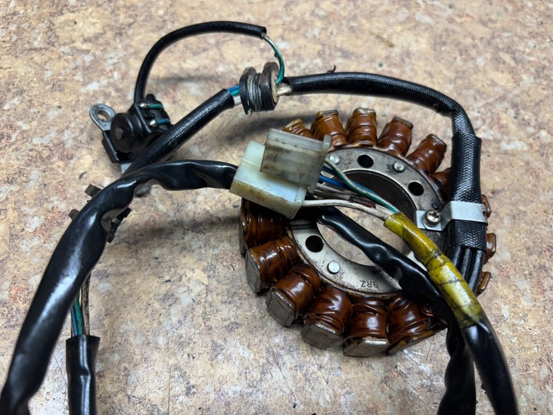 1997 Yamaha Virago XV250 XV 250 Engine Stator Coil Magneto Pulse Pulser Motor D3