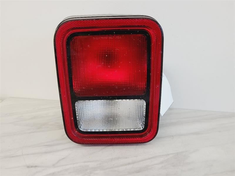 GLADIATOR 2022 Tail Light 571615