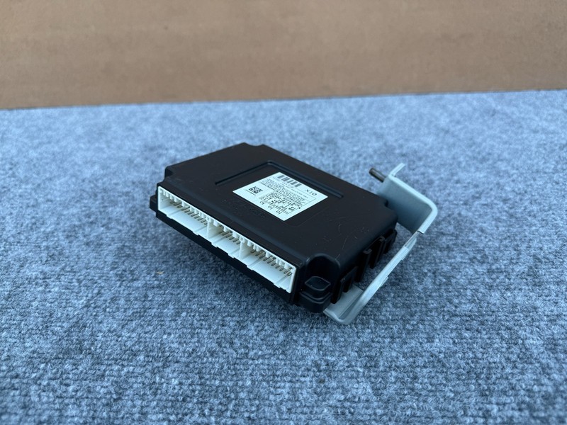 HYUNDAI GENESIS SEDAN & G80 2015-2020 OEM BODY GENERAL CONTROL MODULE UNIT