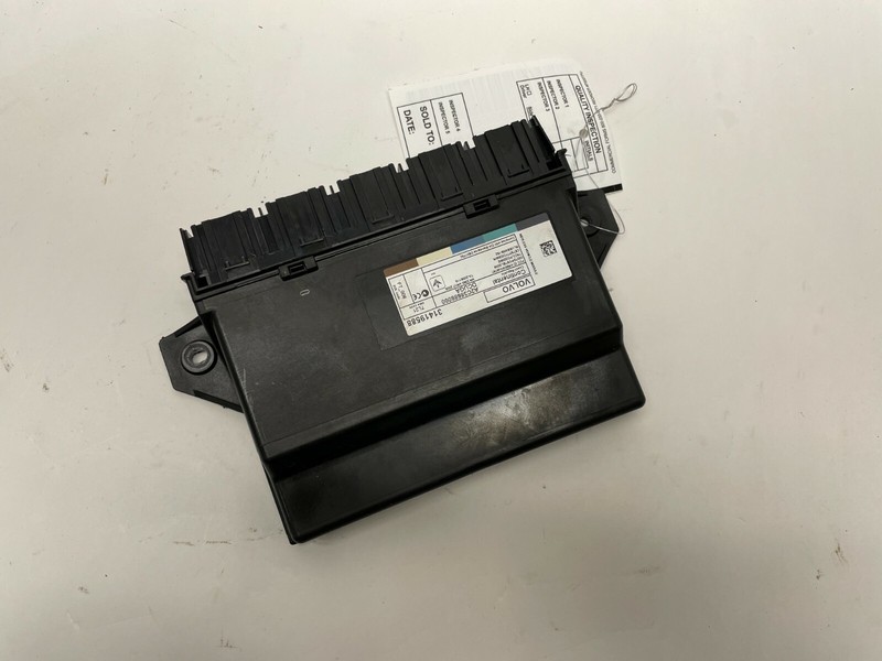 2018 VOLVO S60 THEFT LOCKING KEYLESS ENTRY CONTROL MODULE