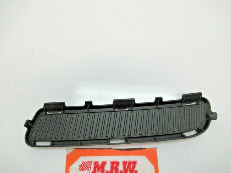 FITS GRILLE GRILL RIGHT FRONT BUMPER COVER 08 09 10 SCION XB 52712-12020 R RH RF