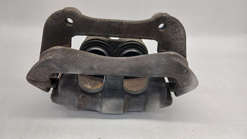 18-'21 LAND ROVER EVOQUE passenger front Caliper 58k miles OEM 1 Year Wnty!