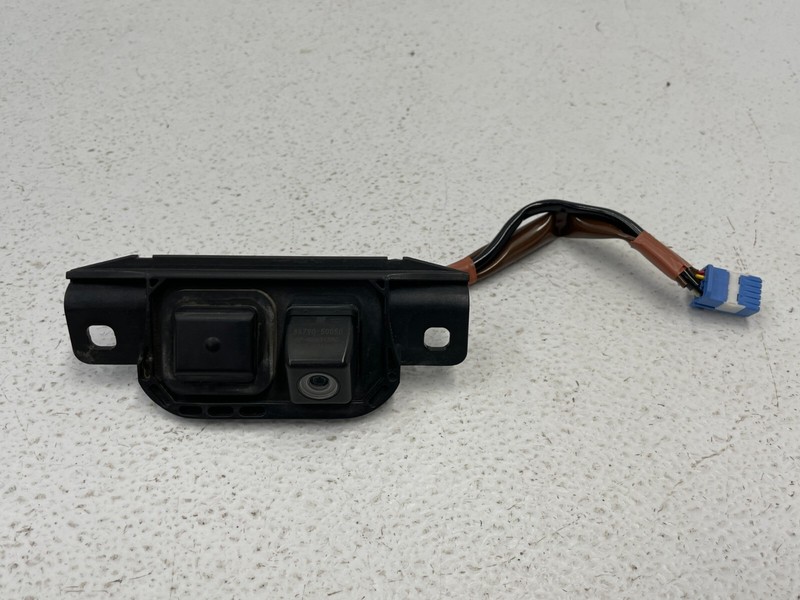 2013-2016 Lexus LS460 Rear View Reverse Trunk Backup Parking Camera 1503 OEM