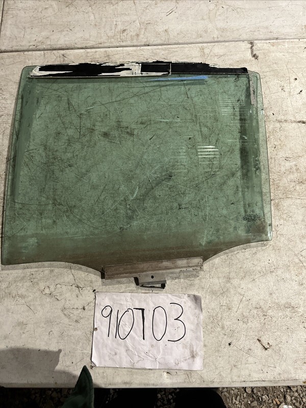 2003 2004 2005 MERCEDES E320 W211 REAR LEFT DRIVER SIDE DOOR WINDOW GLASS #2