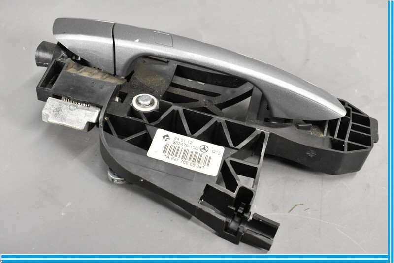 07-13 Mercedes W221 S550 S63 AMG Rear Right Side Exterior Door Handle Silver OEM