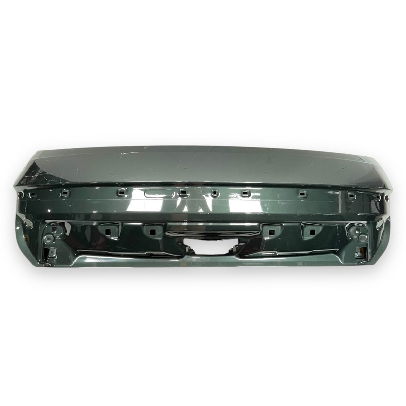 2023-24 Range Rover L460 Rear tailgate lower liftgate trunk OEM M8E24014A *Dent*