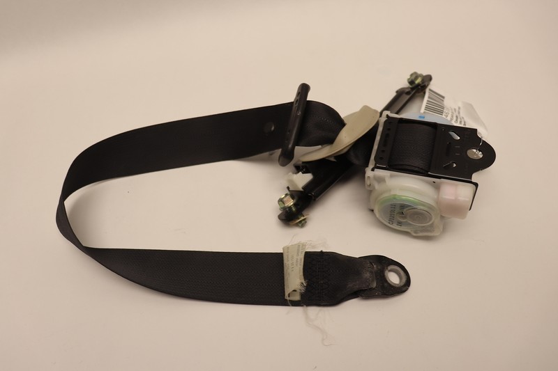 2011-2013 INFINITI QX56 REAR 2ND ROW LEFT DRIVER SIDE SEAT BELT BLACK OEM