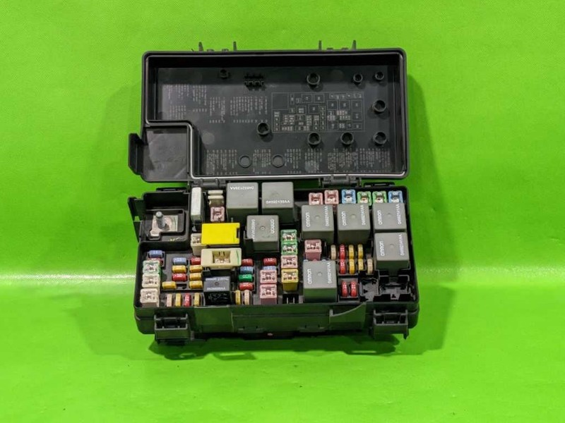 08 LIBERTY TIPC ENGINE FUSE RELAY BOXOEM 4507-13