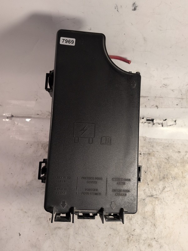 2007 JEEP COMPASS POWER MODULE FUSE Relay BOX P04692207AI