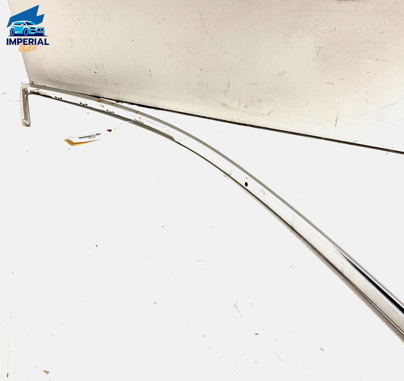 2011-2016 AUDI A8 QUATTRO RIGHT PASSENGER EXTERIOR RAIL BODY MOLDING STRIP OEM