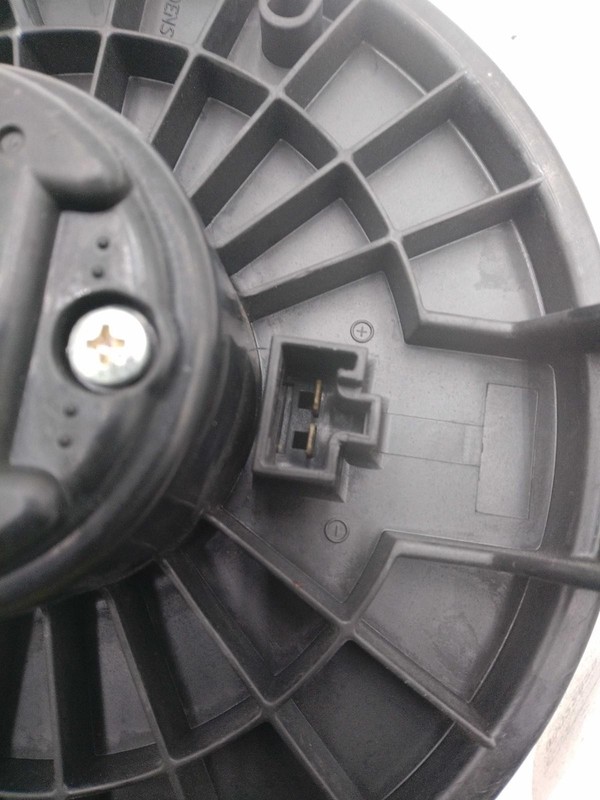 2010 Jeep Wrangler HVAC Blower Motor OEM 68004195AA 139K Miles Green