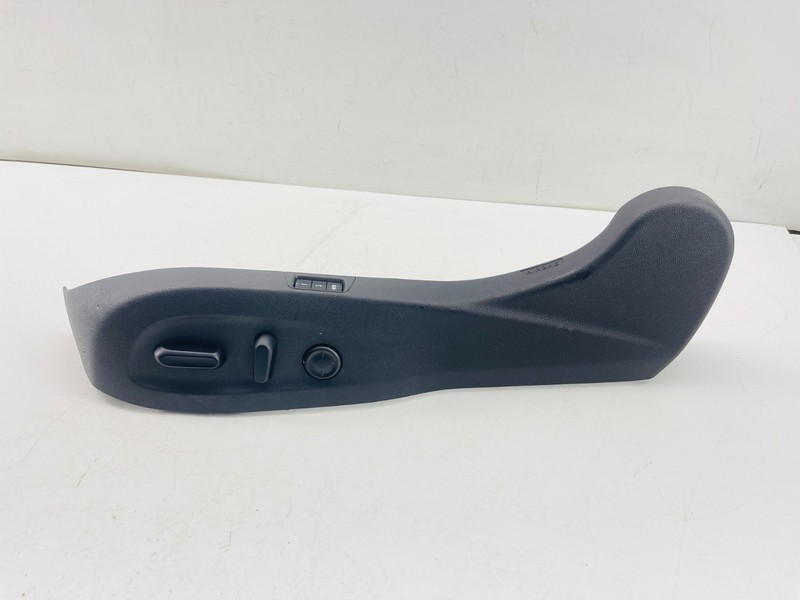 2018-2020 BUICK REGAL Front Left Seat Trim with Controls Assembled 39026240 OEM