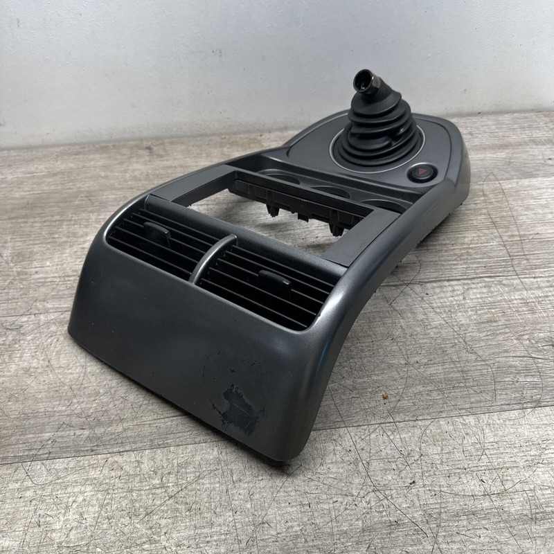 77250SCVA010 I 03-06 HONDA ELEMENT OEM GRAY CENTER DASH RADIO SHIFTER VENT BEZEL
