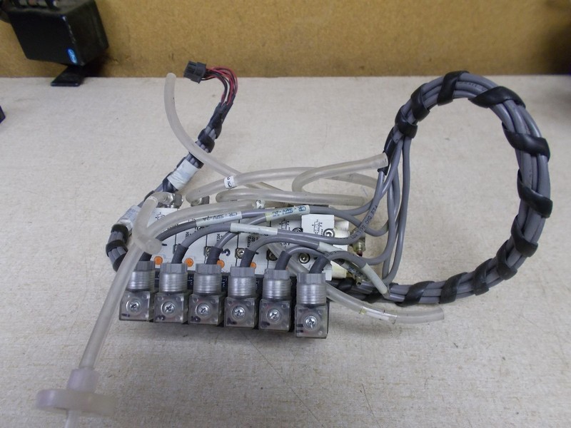 SMC NVKF334 Solenoid Valve Assembly 5, 6 Black 24DC Parts CR-SPV 8P205