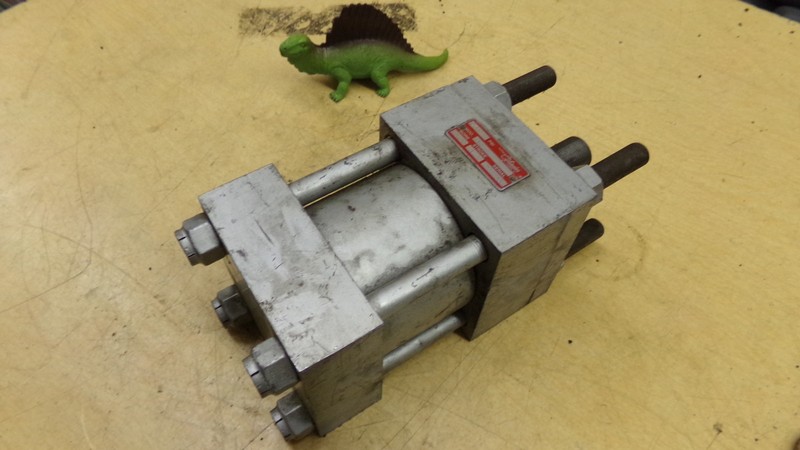 Milwaukee H12 Bore: 3.25 Stroke: 1 Cylinder *Free Shipping*