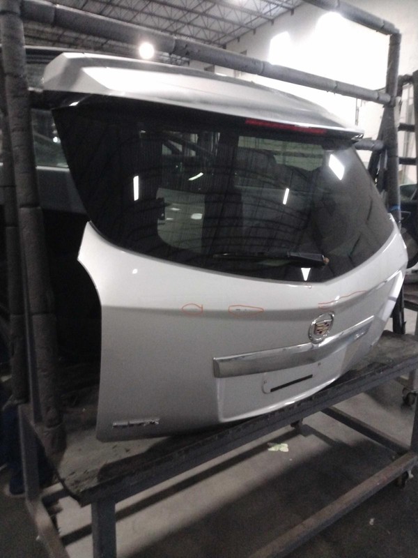 Used Deck Lid fits: 2014 Cadillac Srx spoiler w/o solar glass Grade C