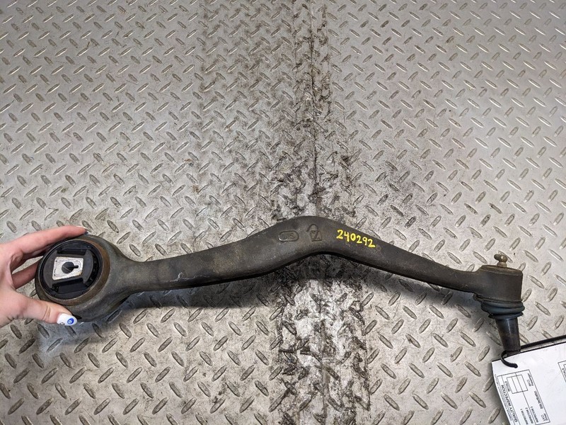 Passenger Right Lower Control Arm Front Front Fits 11-13 CAPRICE 1171803