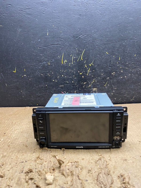2011 2018 Jeep Dodge Chrysler Screen Display CD Player Satellite Radio AA4396 DG