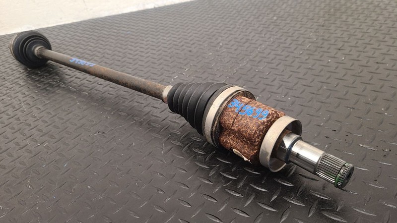 18-21 Chevrolet Traverse Rear Left Driver Axle Shaft OEM 84853352