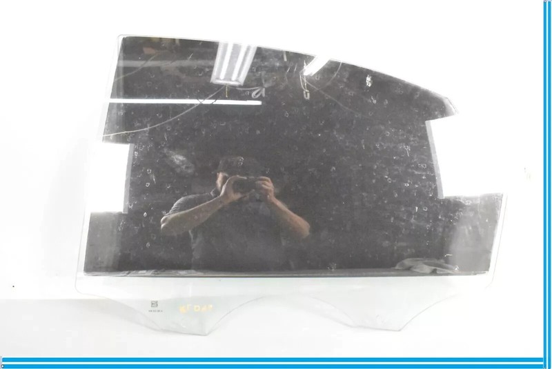 11-17 Audi A8 Rear Left Driver Side Door Window Glass 4H4845205 OEM