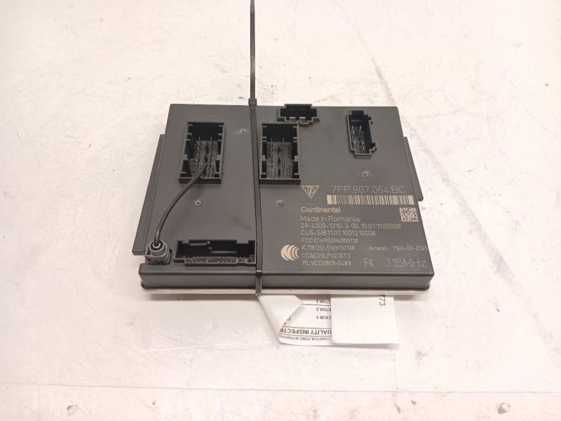 10-11 Porsche Panamera Front Body Control Module BCM 7PP907064BC