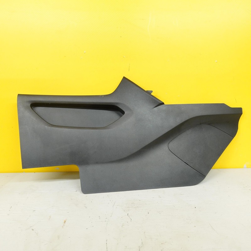 2022-2024 CHEVROLET TRAVERSE FRONT CENTER CONSOLE RIGHT TRIM PANEL OEM 86779484