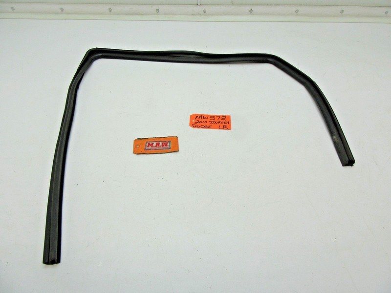 DOOR GLASS WINDOW RUBBER SEAL TRACK DOOR PANEL LEFT REAR BACK for DODGE JOURNEY