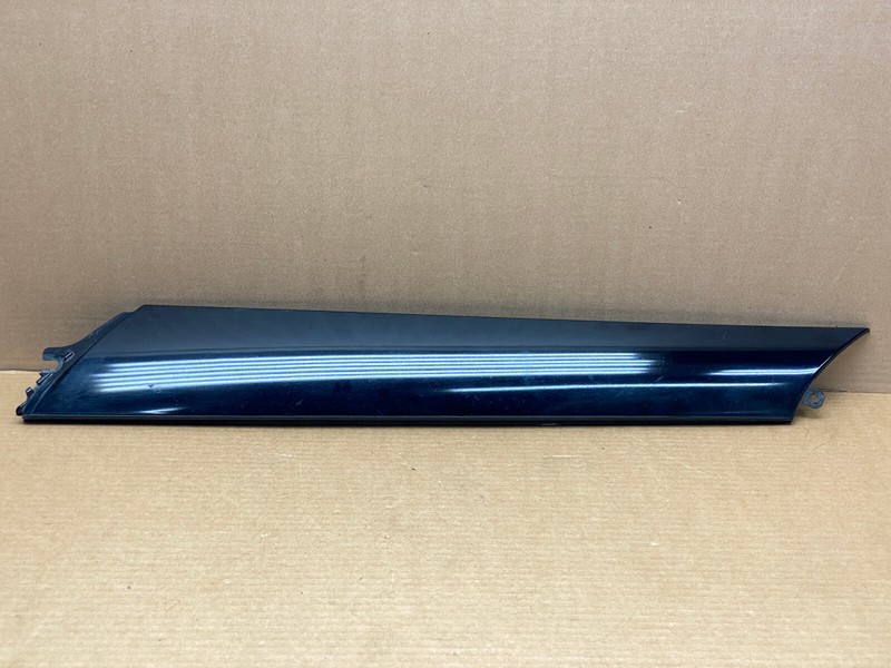 11-17 INFINITI QX80 FRONT RIGHT PASS SIDE WINDSHIELD A PILLAR TRIM OEM LOT707