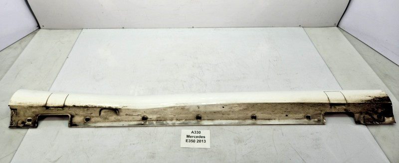 ✅ 10-16 OEM Mercedes W212 E550 E63 AMG Right Side Skirt Rocker Panel White