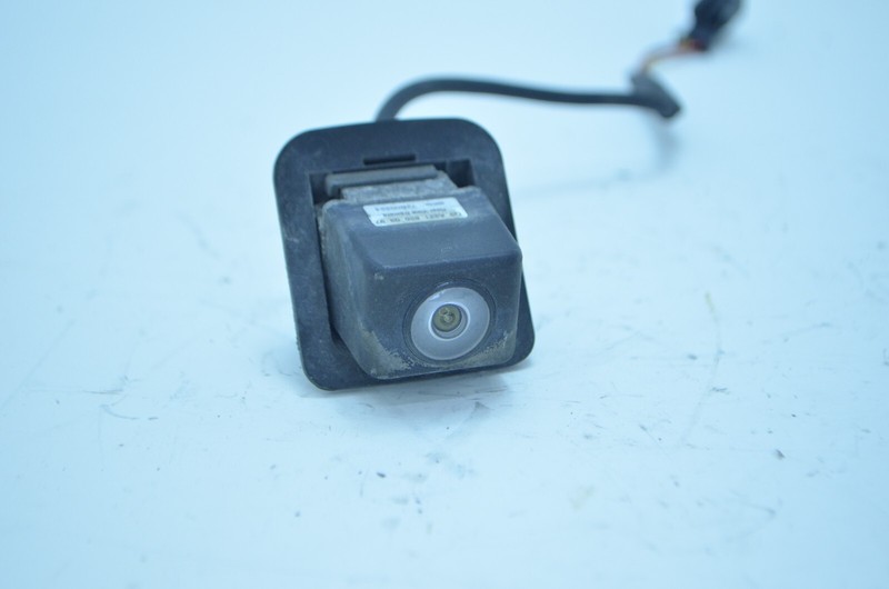 07-13 MERCEDES W221 S550 REAR VIEW BACK UP REVERSE PARKING ASSIST CAMERA OEM