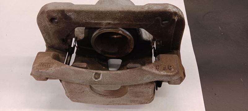 19-'20 HYUNDAI SANTA FE Left driver front Caliper 69k miles OEM 1 Year Wnty!