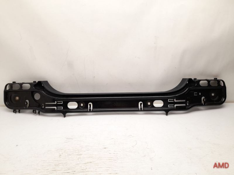 2008 BMW 535xi 535i 528i 528xi E60 Sedan Rear Bumper Center Cover Mount Guide
