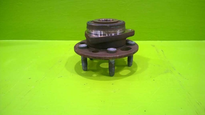 10 11 12 13 14 15 16 17 GMC TERRAIN 3.0L AT FRONT WHEEL HUB OEM 2439-116